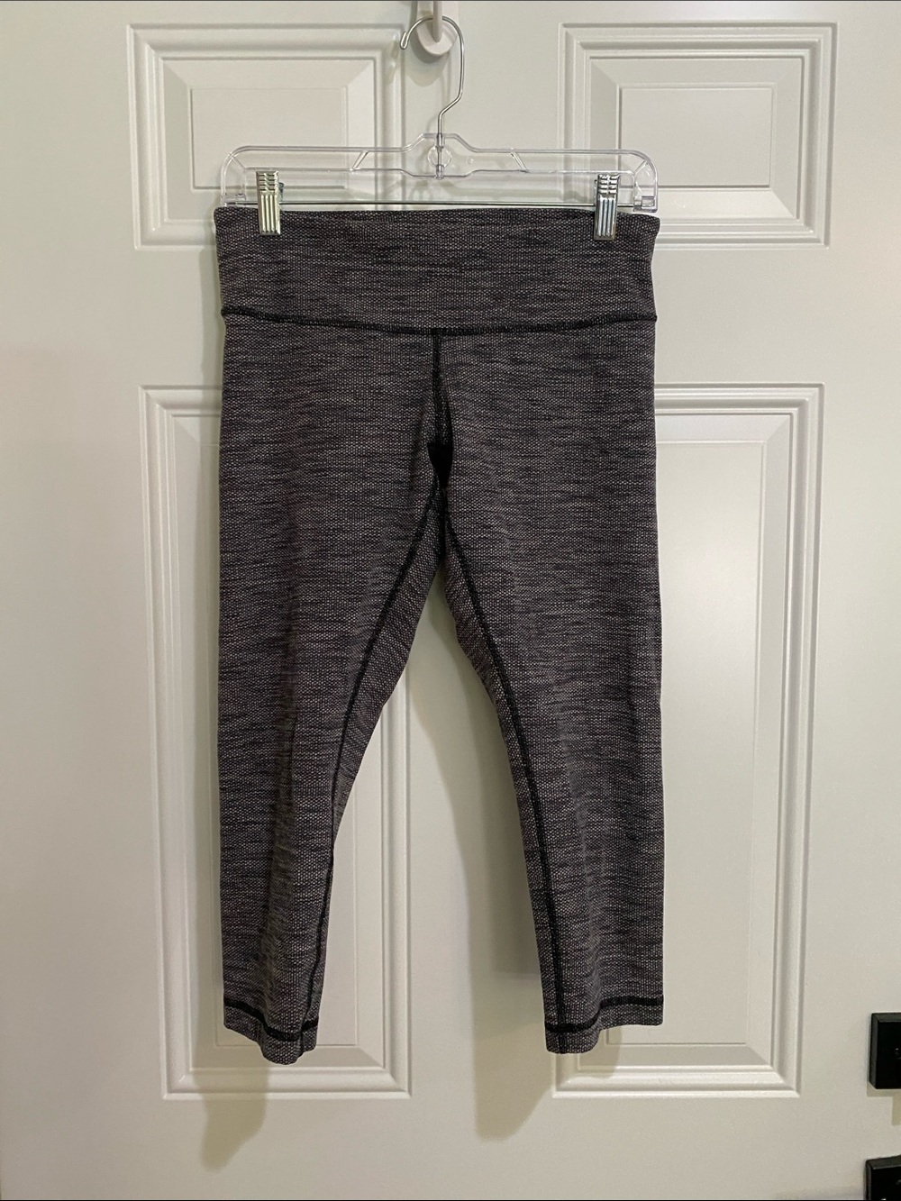 lululemon athletica Heathered Charcoal Capris